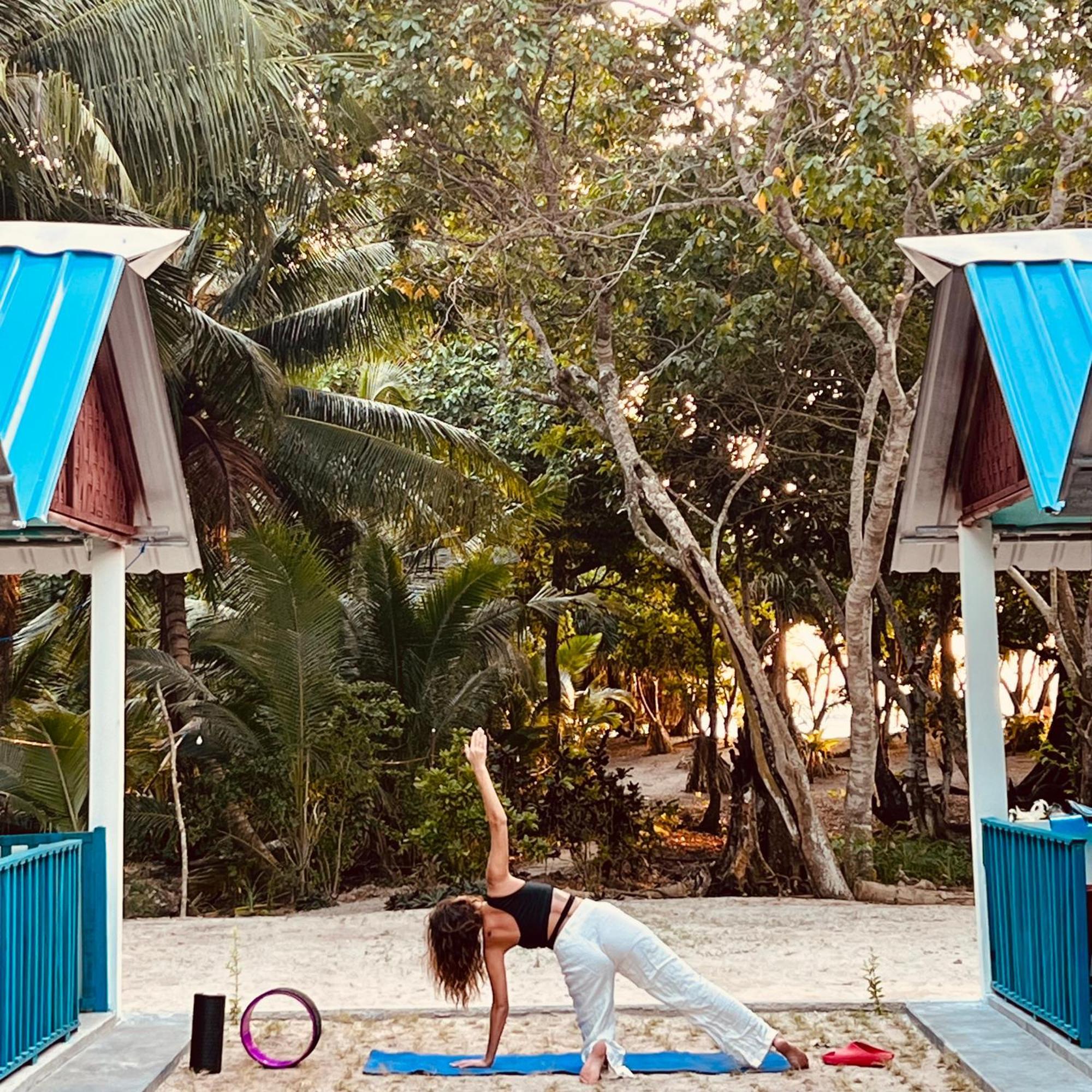 Blue Sea Restaurant & Bungalows Sitapur Exteriér fotografie