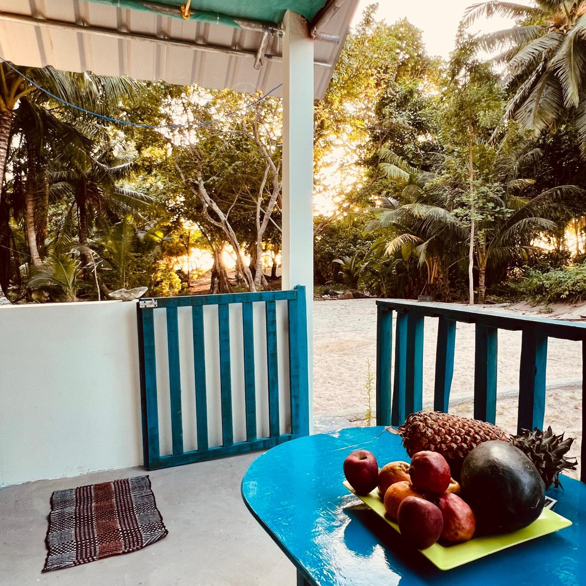 Blue Sea Restaurant & Bungalows Sitapur Exteriér fotografie