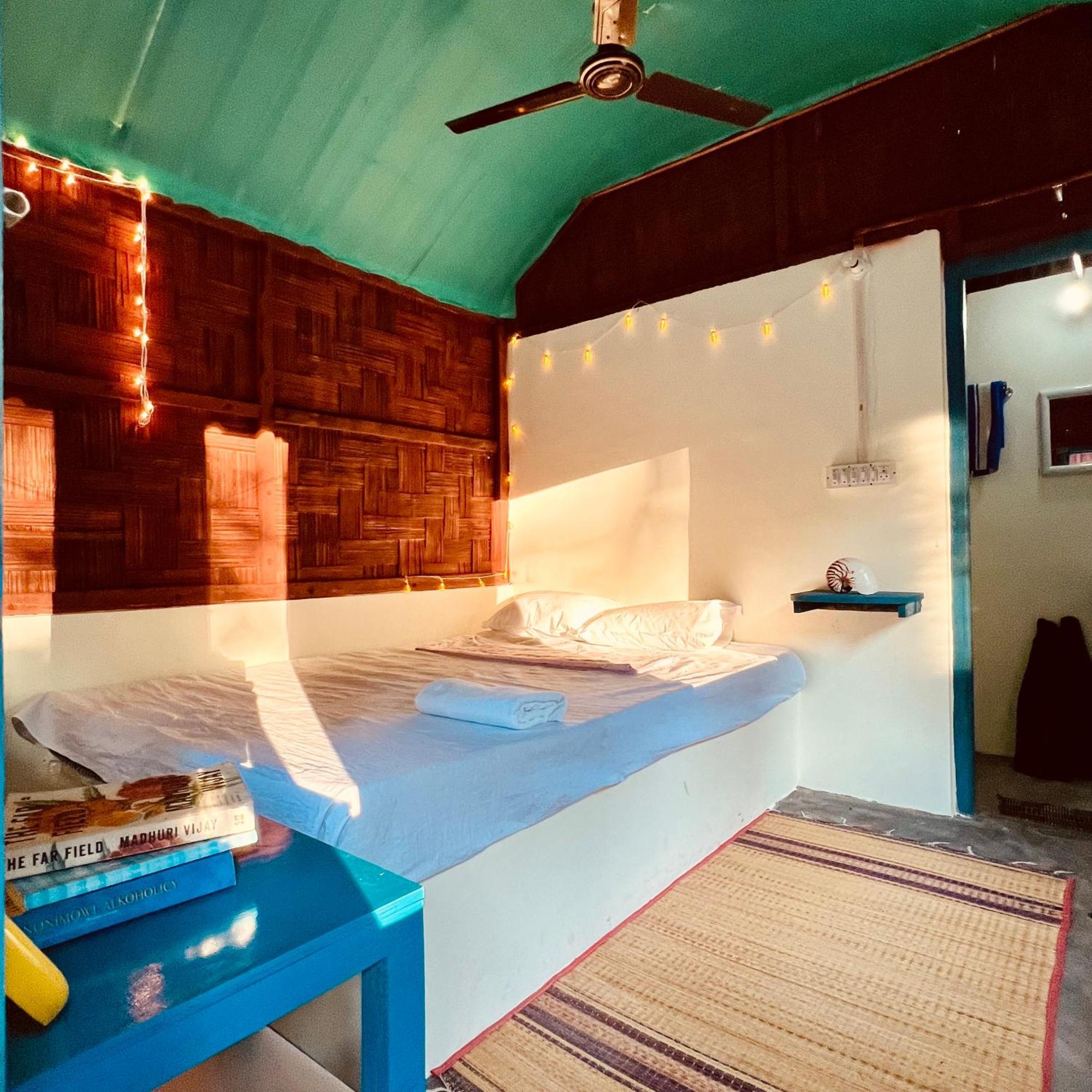 Blue Sea Restaurant & Bungalows Sitapur Exteriér fotografie