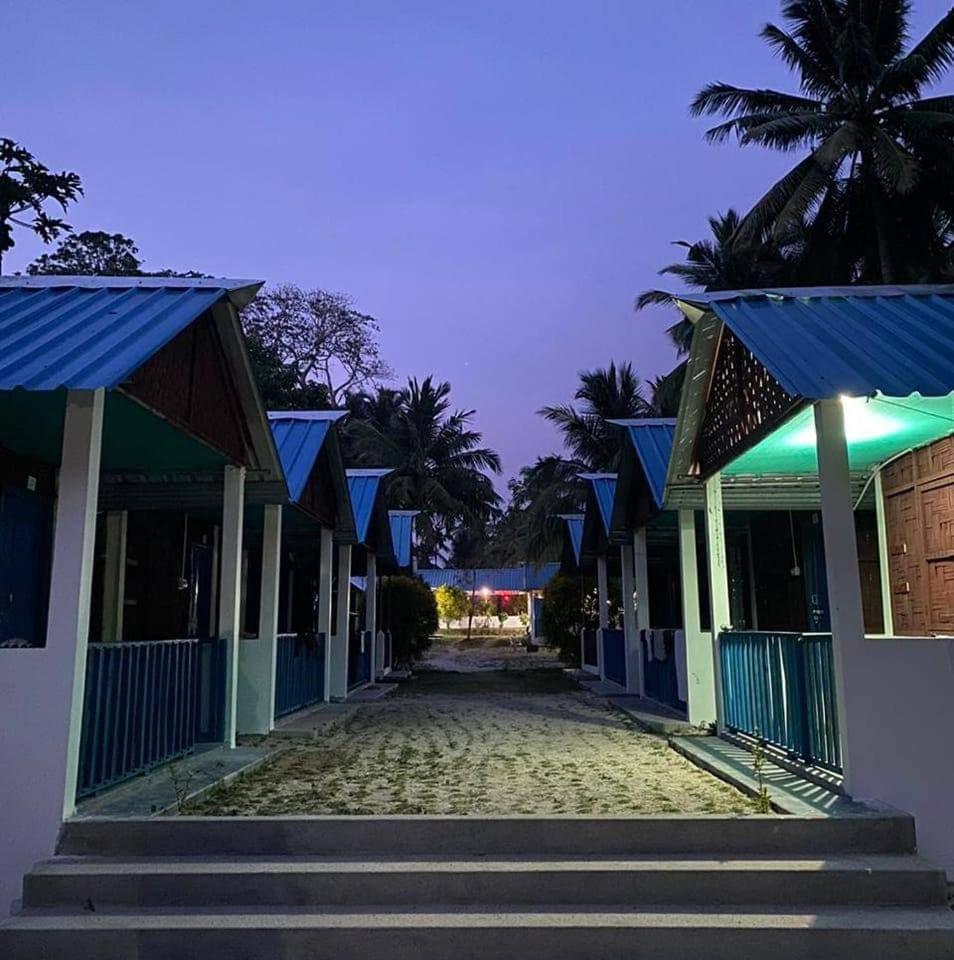 Blue Sea Restaurant & Bungalows Sitapur Exteriér fotografie